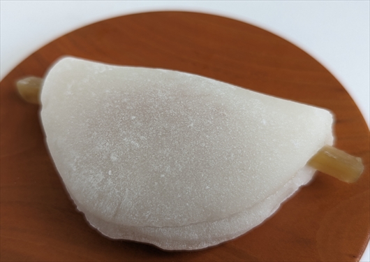 鳴海餅本店の花びら餅