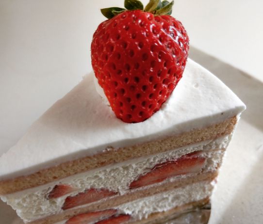 メゾンドフルージュ苺のショートケーキ