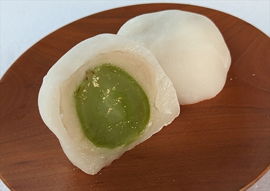 米満老舗のマスカット大福