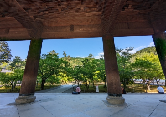 南禅寺の三門下