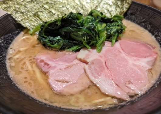 セアブラノ神錦店の家系ラーメン