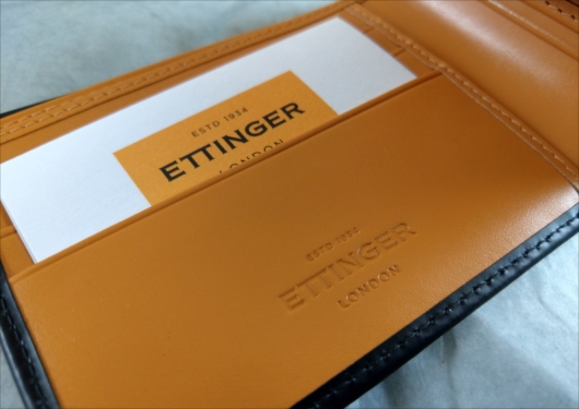 エッティンガー二つ折り財布