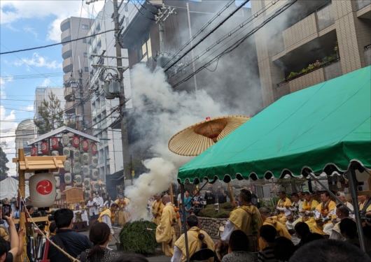 役行者山の護摩焚き