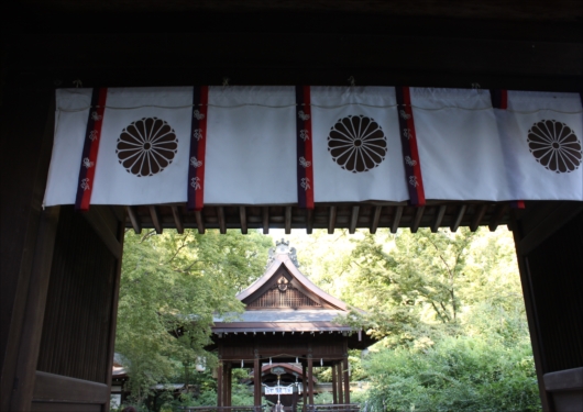 京都梨木神社舞殿