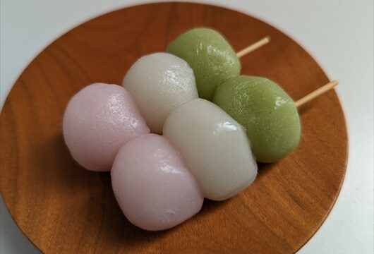 菓舗歩三色だんご