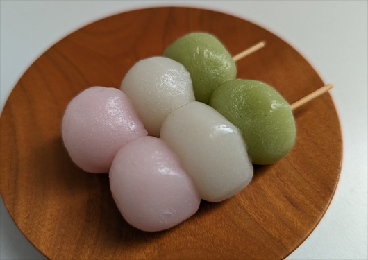 菓舗歩三色だんご